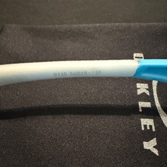 Oakley Jupiter Mens Sunglasses Black Lenses - Picture 6 of 8